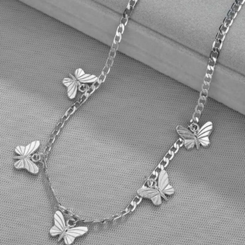 3/$30 🤍 Butterfly Charm Necklace